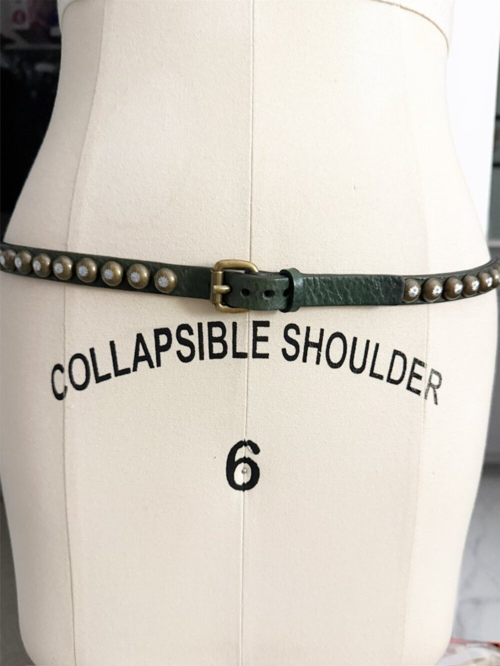 Ronald Pineau Skinny Green Brass Studded .75" Leather Belt M - Picture 4 of 5